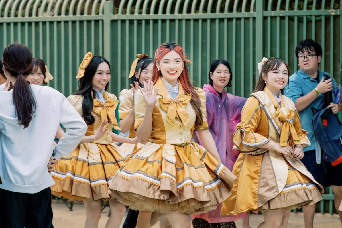 ssakurafimm's tweet image. hd pfc photos just dropped wowwww may pattern pala yung yellow na part