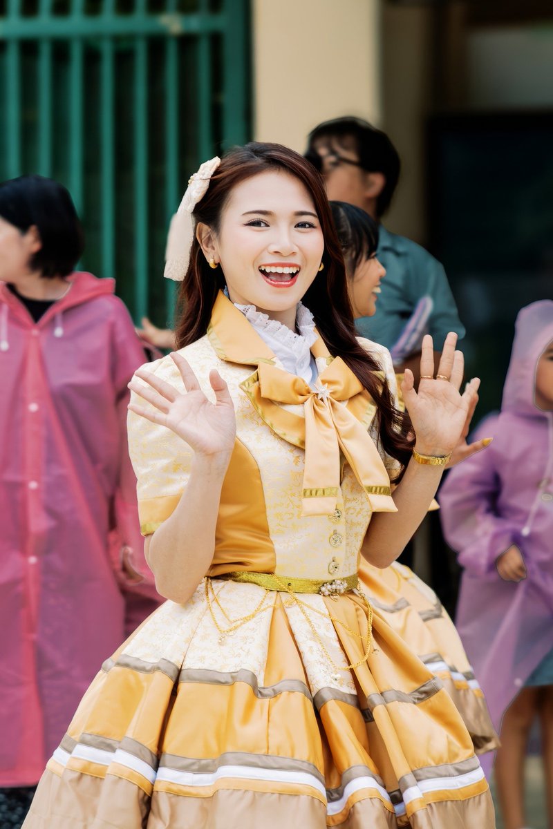 ssakurafimm's tweet image. hd pfc photos just dropped wowwww may pattern pala yung yellow na part