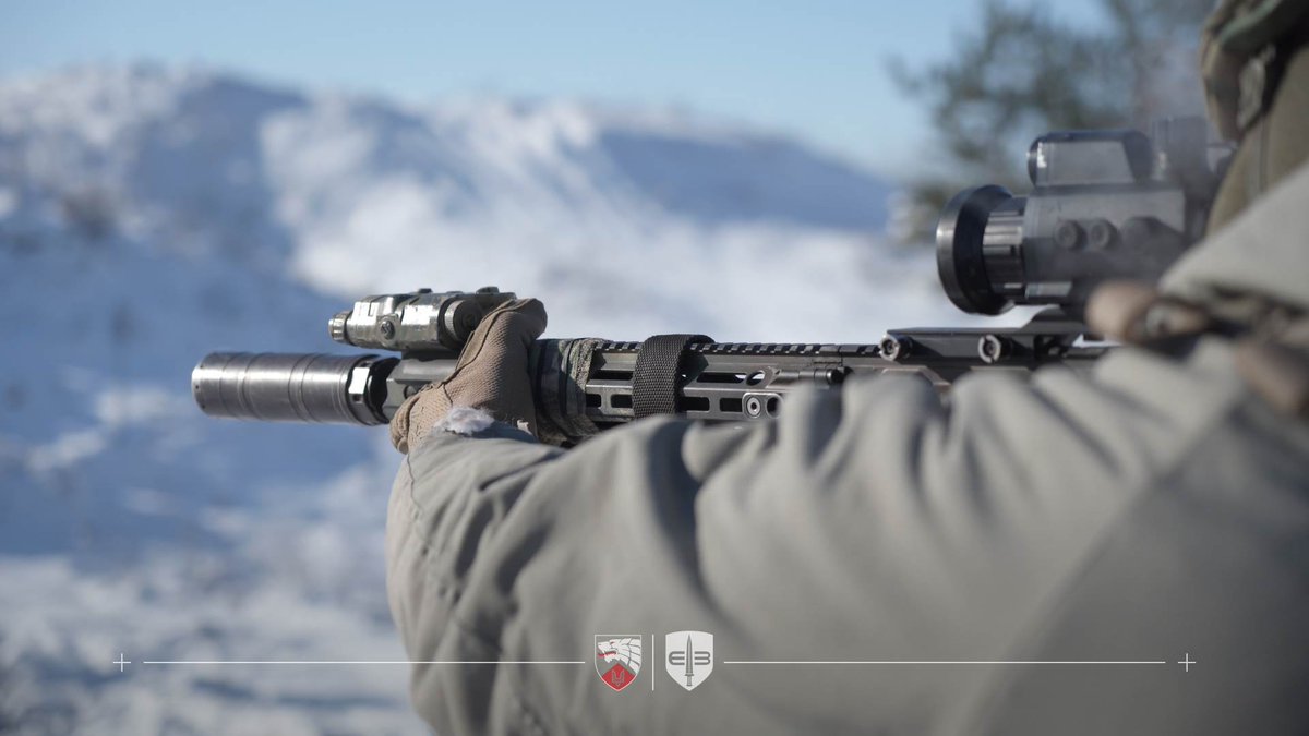 3sofua's tweet image. Fresh air, elite company, and favorite gear. Winter drills with the 3rd @SOF_UKR Regiment.

Ready to join the Brave? 📞 +380933356598 (WhatsApp, Signal)