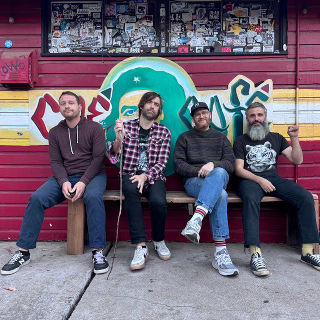 livehouseshika's tweet photo. 【NEW】
／
アメリカのエモバンドAlgernon Cadwalladerが来ます🦌
＼

THE LOST BOYS PRESENT
ALGERNON CADWALLADER JAPAN2026

4/20 (月) 山梨 LiveHouse鹿

開場 18:30開演 19:00 
前売り 6000円 学割3500円
🎫https://t.co/7zvrU6owWM

INFO: https://t.co/jsi7UCjLNT https://t.co/FJcuEiNtVP