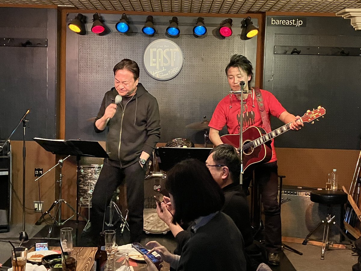 makozuba's tweet photo. 第461回マコ酒RUN
北野誠も歌います
#makozuba #CBCラジオ #cbc1053 #四日市 #BAREAST https://t.co/w8VOYhYPF4