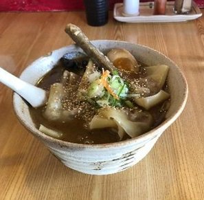 webb_cameron's tweet image. 電車で出る 🐬