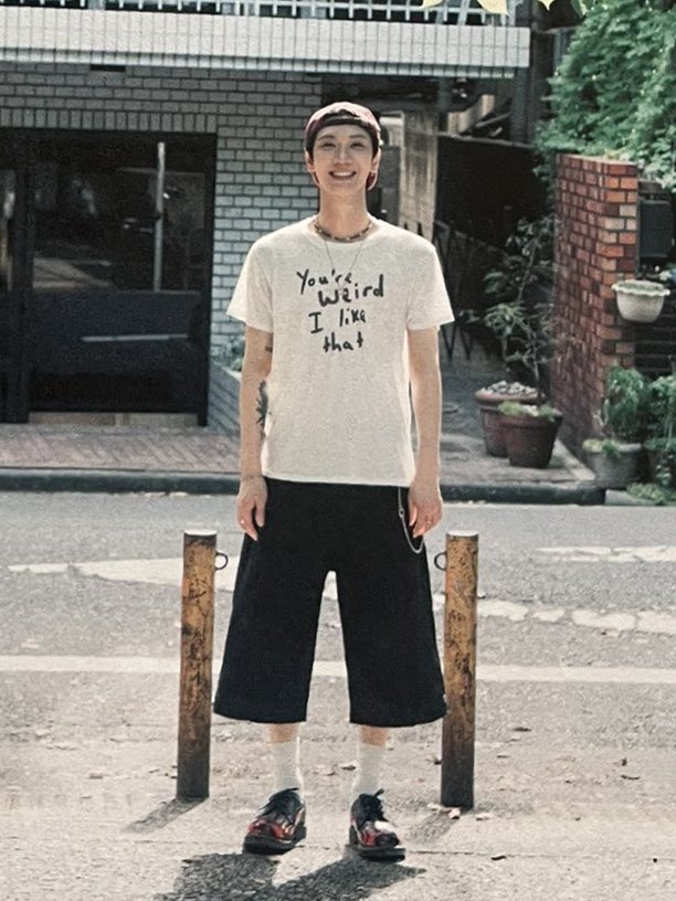misskloss_1001's tweet photo. Ten said his mom saw this online and said it looks just like his childhood picture 💞 https://t.co/TUZlAa0xjx
