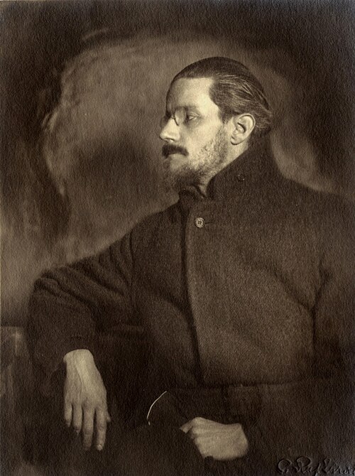 2 de febrero de 1882, nació el escritor irlandés JAMES JOYCE, mundialmente reconocido como uno de los más importantes e influyentes del siglo XX, su obra cumbre: ULISES.

¿Llegaron a intentar leer ULISES y no morir en el intento?