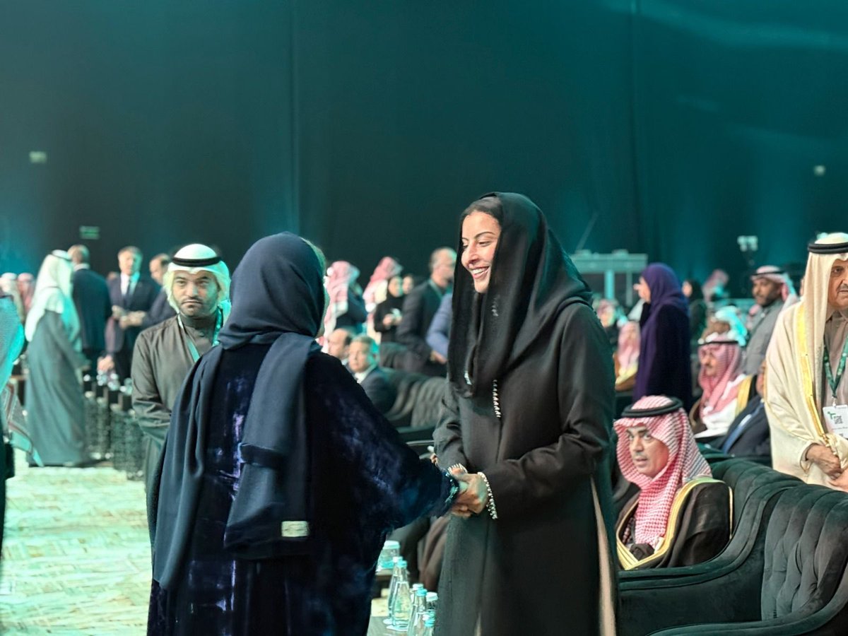 بدعوة من رئيس المنتدى السعودي للإعلام 2026 الأستاذ محمد بن فهد الحارثي، حضرت صاحبة السمو الأميرة لولوه بنت نواف بن محمد آل سعود افتتاح المنتدى برعاية خادم الحرمين الشريفين وبكلمة معالي وزير الإعلام الأستاذ سلمان بن يوسف الدوسري

<a href="/mfalharthi/">محمد فهد الحارثي</a> 
<a href="/saudi_mf/">المنتدى السعودي للإعلام</a> 
<a href="/SalmanAldosary/">سلمان الدوسري</a> 
<a href="/LuLuNawaf/">لولوة بنت نواف بن محمد</a>