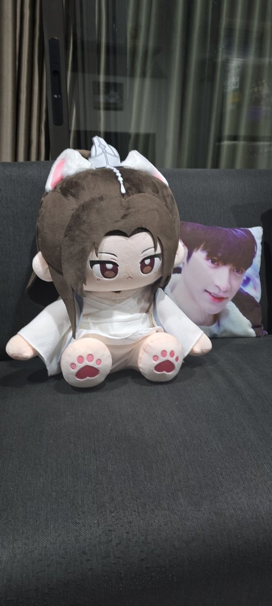 Finally, I can pay respect to my Shizun - Chu Wanning everyday.
รักท่าน เคารพท่าน
🙏🙏🙏
💜😺
#ฮัสกี้หน้าโง่กับอาจารย์เหมียวขาวของเขา