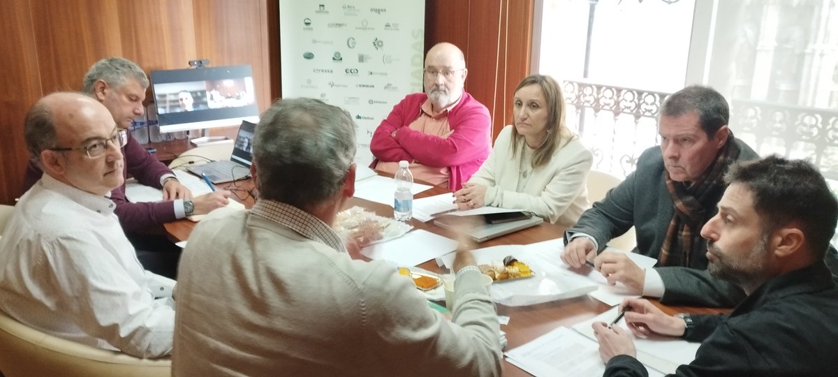 EspacioAnepma's tweet image. Tras la asamblea general de #ANEPMA, en sesión extraordinaria celebrada en diciembre, la nueva Junta tuvo su primera sesión ordinaria el pasado 22 de enero, abordando diferentes aspectos de la actividad y acciones de la asociación.
espacioanepma.org/2026/02/02/nue…