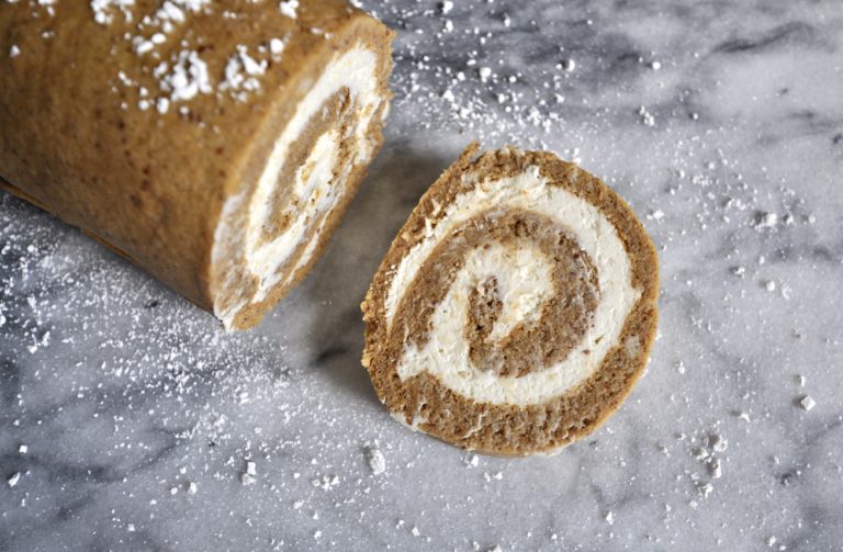 MyKetoCoachTips's tweet image. 🥧 KETO RECIPE 🥧 Keto Pumpkin Roll Recipe - bit.ly/37XOBIR #pumpkin #recipe #keto #ketogenic #lowcarb #lowcarb