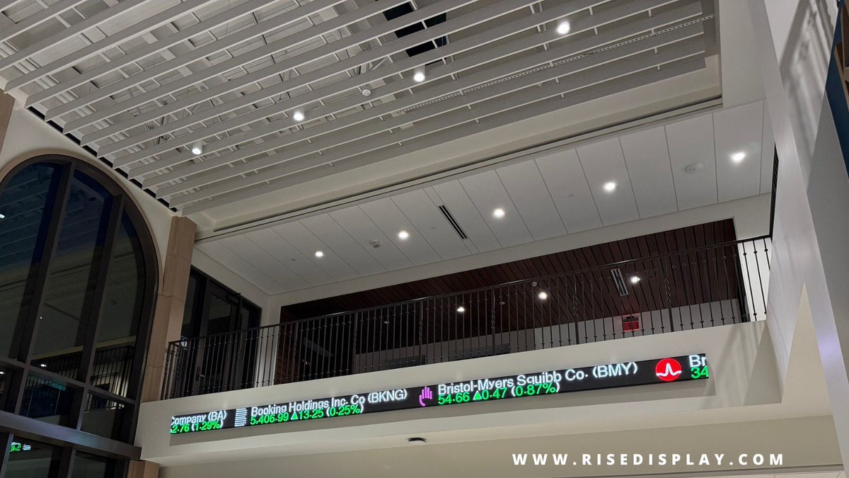 risedisplay's tweet photo. University of San Diego 64 Pixel Finance Ticker.
@uofsandiego
#riseticker
See more ticker install photos at https://t.co/SYCPpTnzhN https://t.co/2hV03sn68q