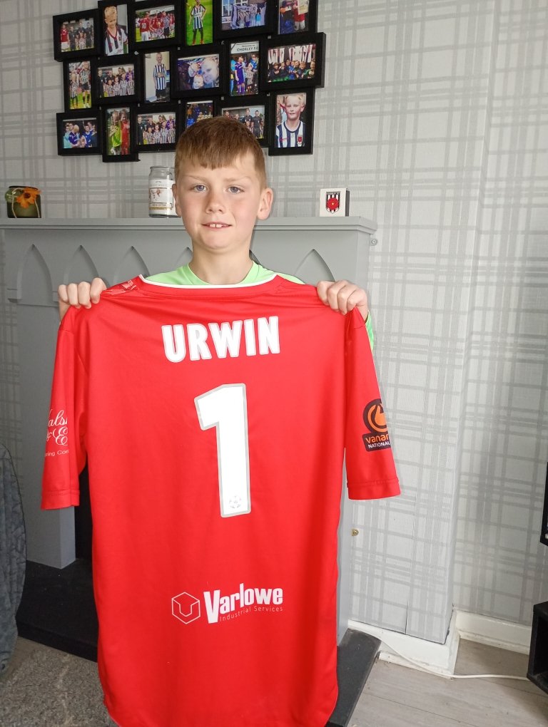 chorleyawaydays's tweet image. Win , lose or draw Matty Urwin will always be Rory's favourite player at Chorley FC
#GoalkeepersUnion #No1 #chorley