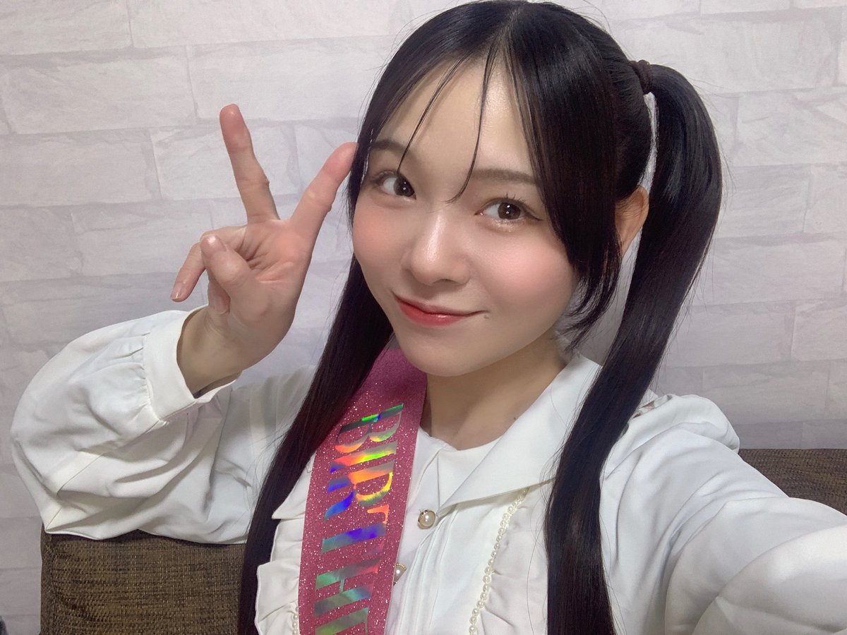 #じゃないも配信 vol.2
SHOWROOMにて「一人じゃないもん！お誕生日特別有料配信」配信中📺

22:00〜24:00 
お誕生日ひとりぼっち回避…！！！

是非一緒にお誕生日を過ごしてくださいっ🎵

https://t.co/7wiIV41BCN https://t.co/m6f9jGJoLR