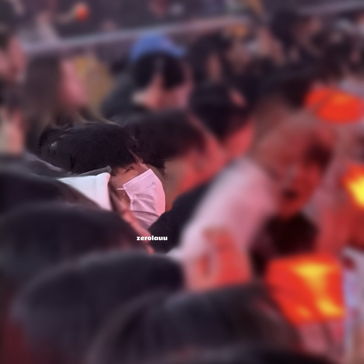 공연 엄청 집중해서 보는 원우☺️ #원우