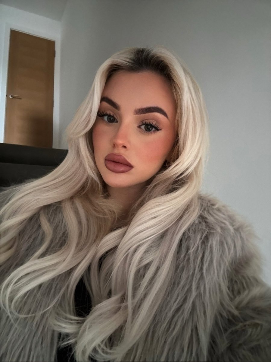 Miss Kaia 👑 tweet media