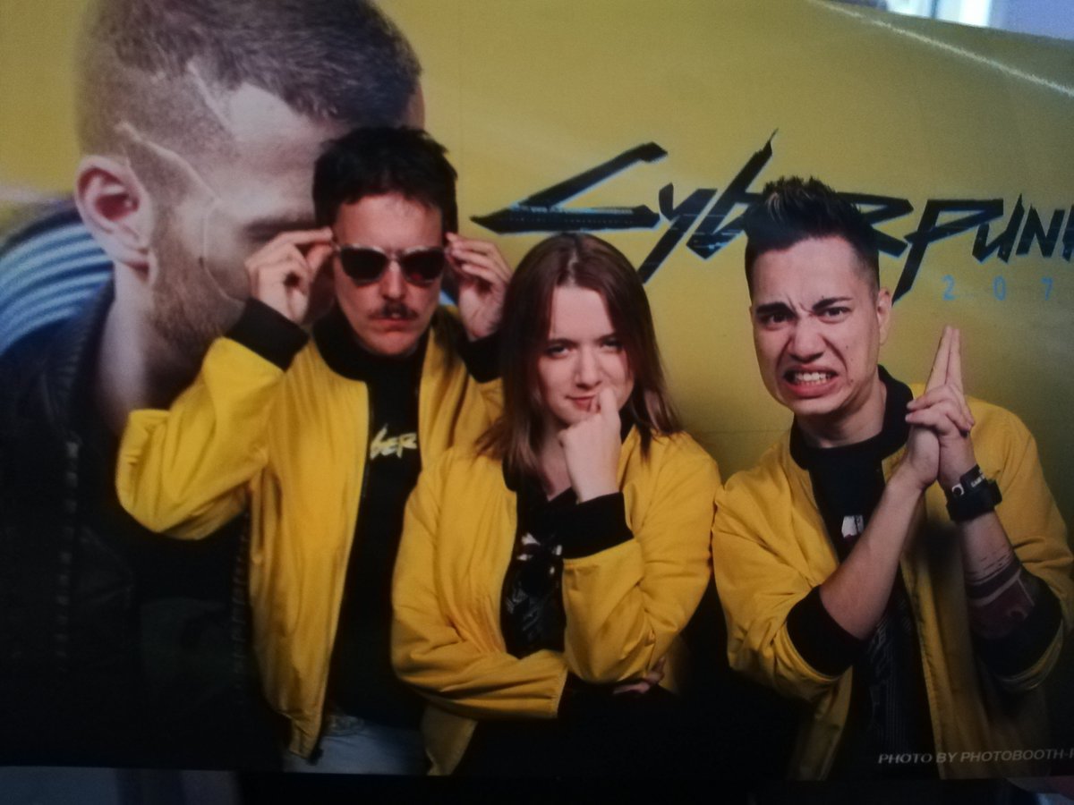 Carolin 🖤 🎮 tweet media