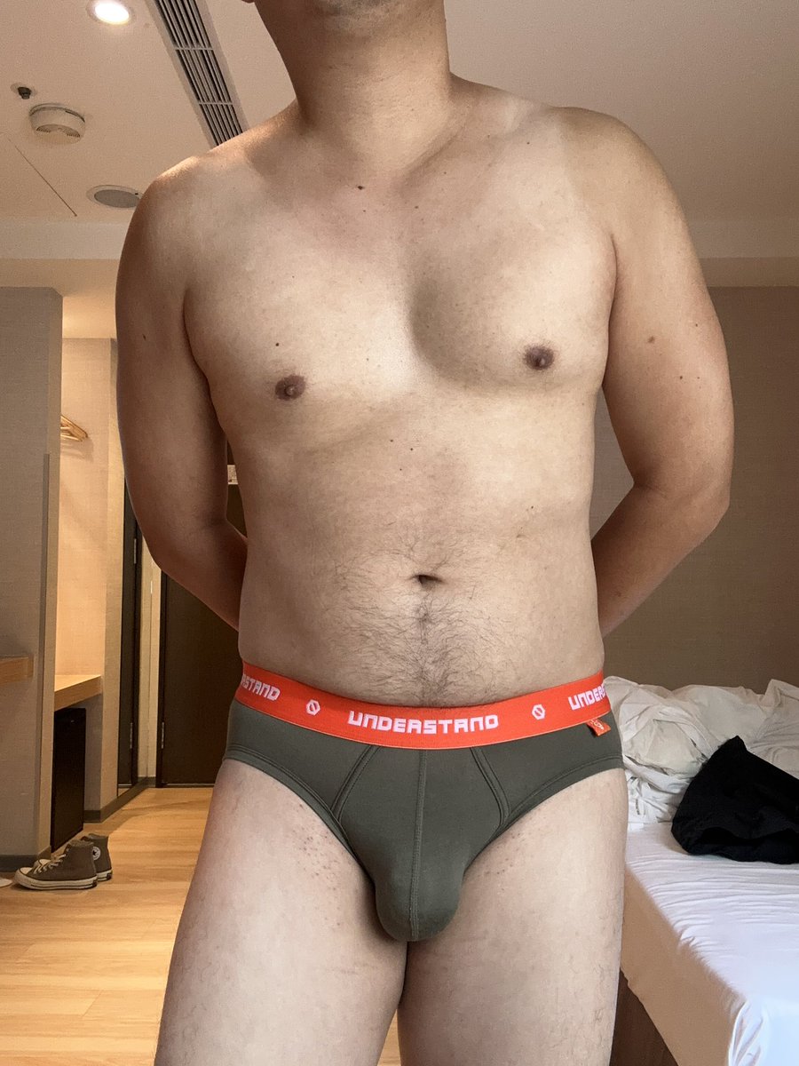 Dukebtm's tweet photo. 有超過半年沒約了 也就是有半年沒做愛了
最近好想要被進入 https://t.co/8x8hXx1cJu