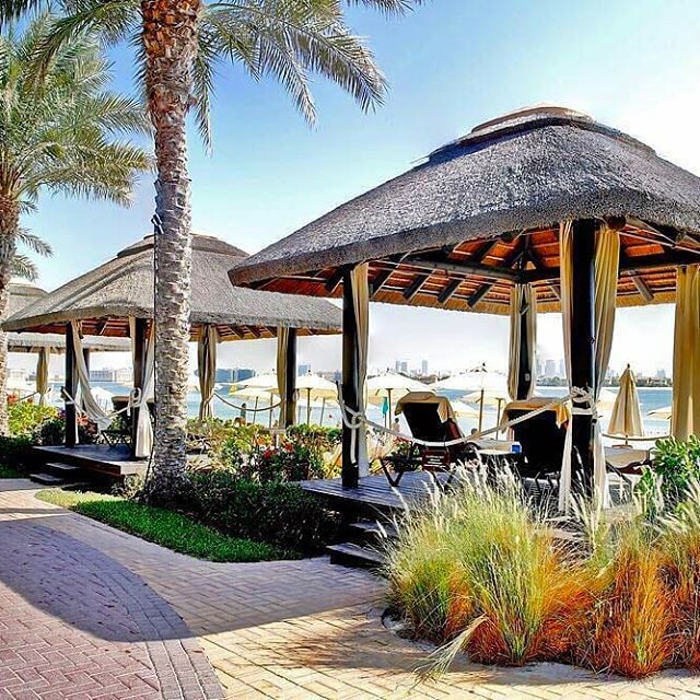 Perfect for hospitality projects.

Thatched roofs create unforgettable guest experiences.

👉 View hospitality work: rebrand.ly/966f39

#Projects #Commercial #Resorts #Natural