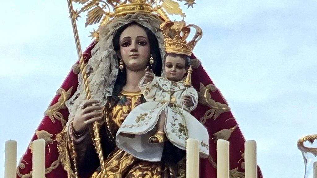 ColmeCandelaria's tweet photo. Traslado de la Virgen de la Candelaria, patrona de #Colmenar (#Málaga) 2026, desde su ermita a la iglesia.
#CofradíasMLG https://t.co/ws05bN3nbt