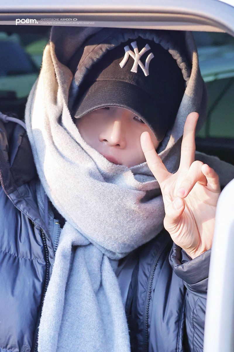 writeuapoem's tweet image. 260202 아돌한퇴근

#나캠든 #KAMDEN #앰퍼샌드원
#나두빈 #カムデン #AMPERSANDONE