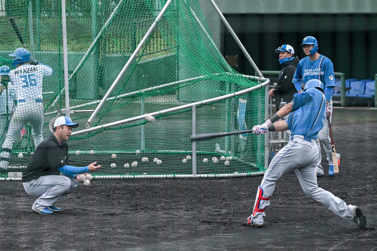 YHSAIIII's tweet photo. 2026.02.02

最後の最後まで居残り練習してたのむらくんに
いいことがたくさんありますように！

#野村佑希 
#lovefighters https://t.co/7tY2OEuC8E