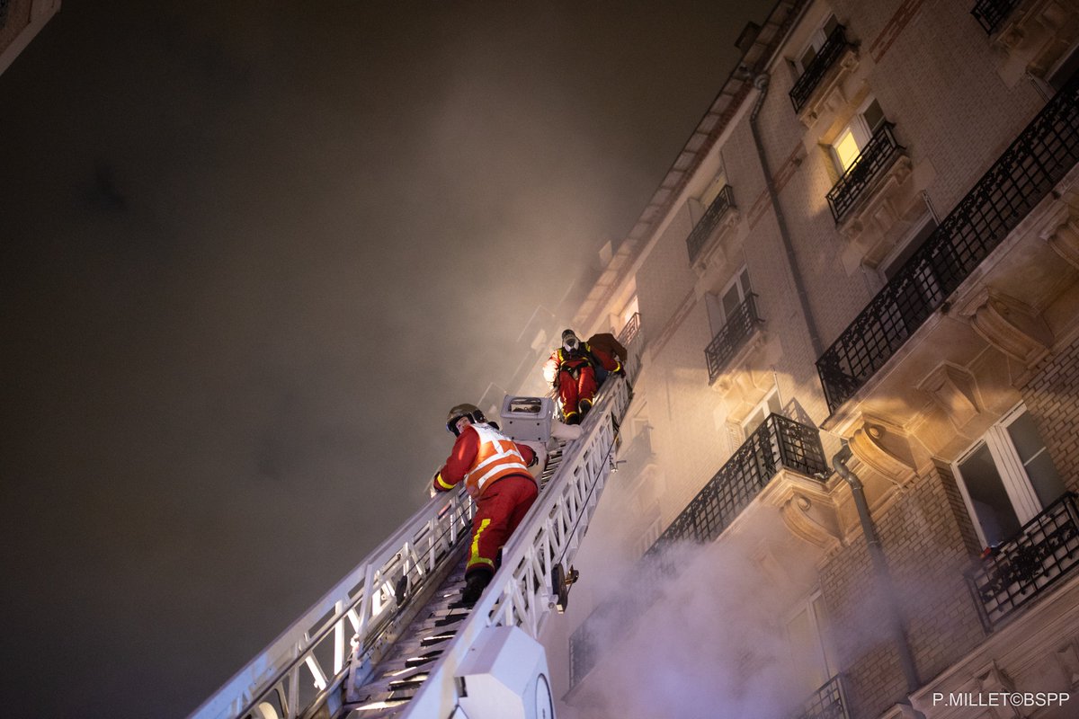 PompiersParis tweet media