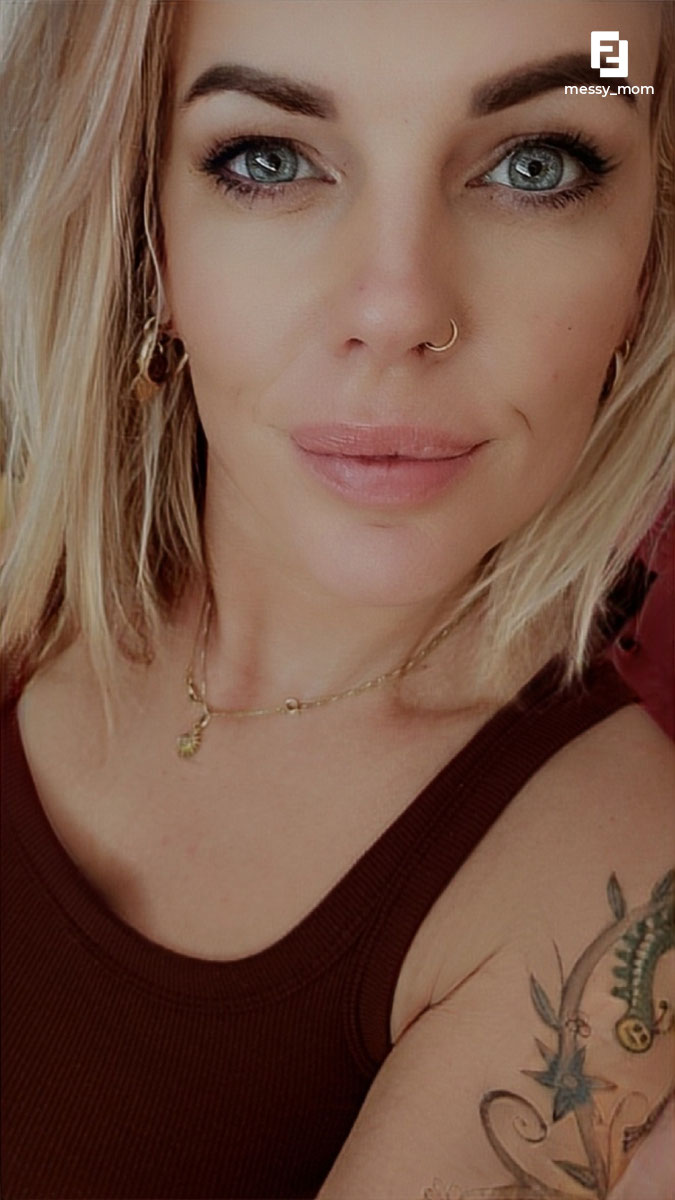 Viev_je's tweet photo. Volg je me al op f2f schat? #milf #hotmilf #18+ #nsfw https://t.co/qcElawQTsF