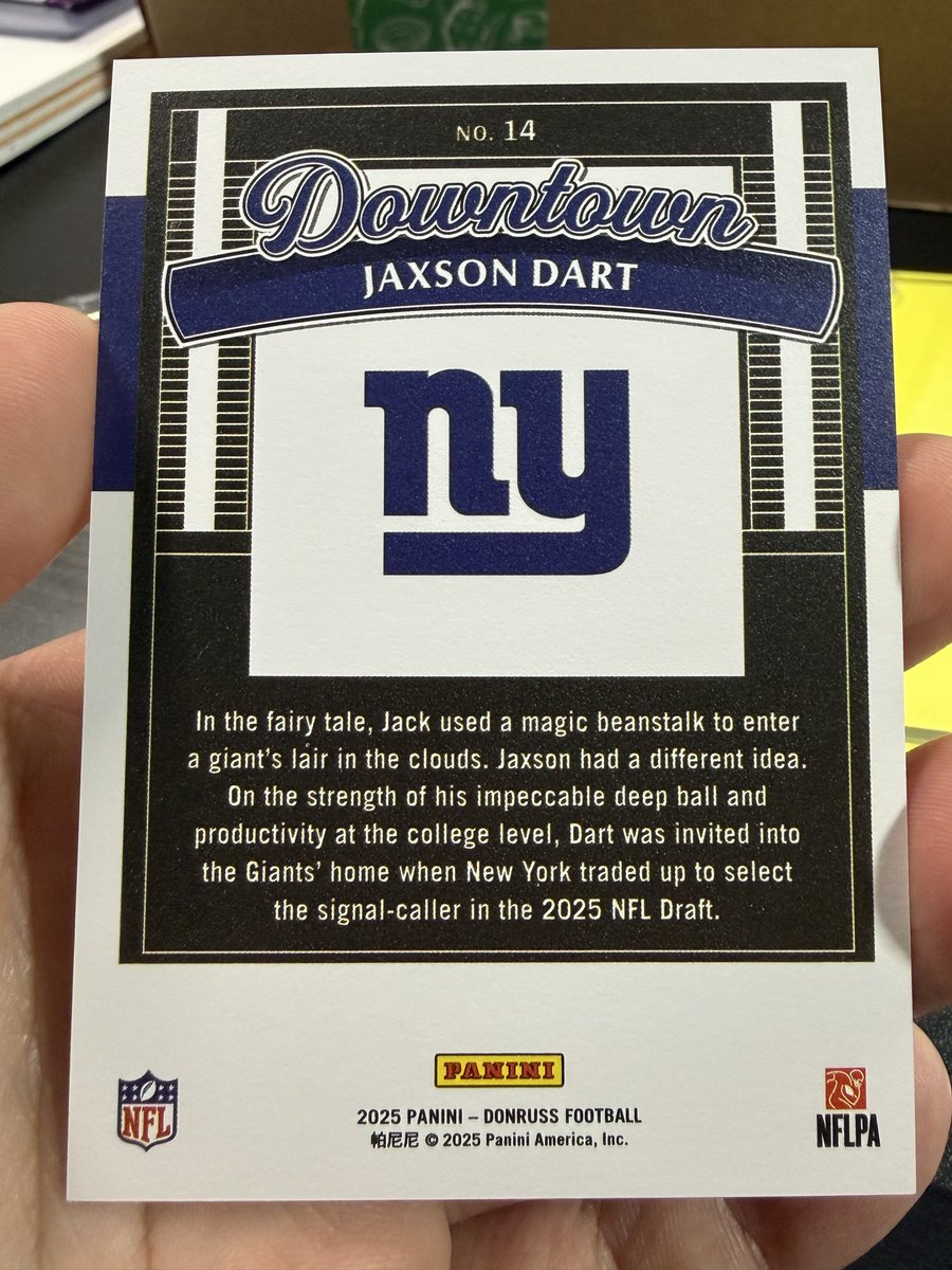 JonsCardShop's tweet photo. 2025 Panini Donruss Jaxson Dart Downtown for sale —> $1150 shipped https://t.co/bbRgppKpFm