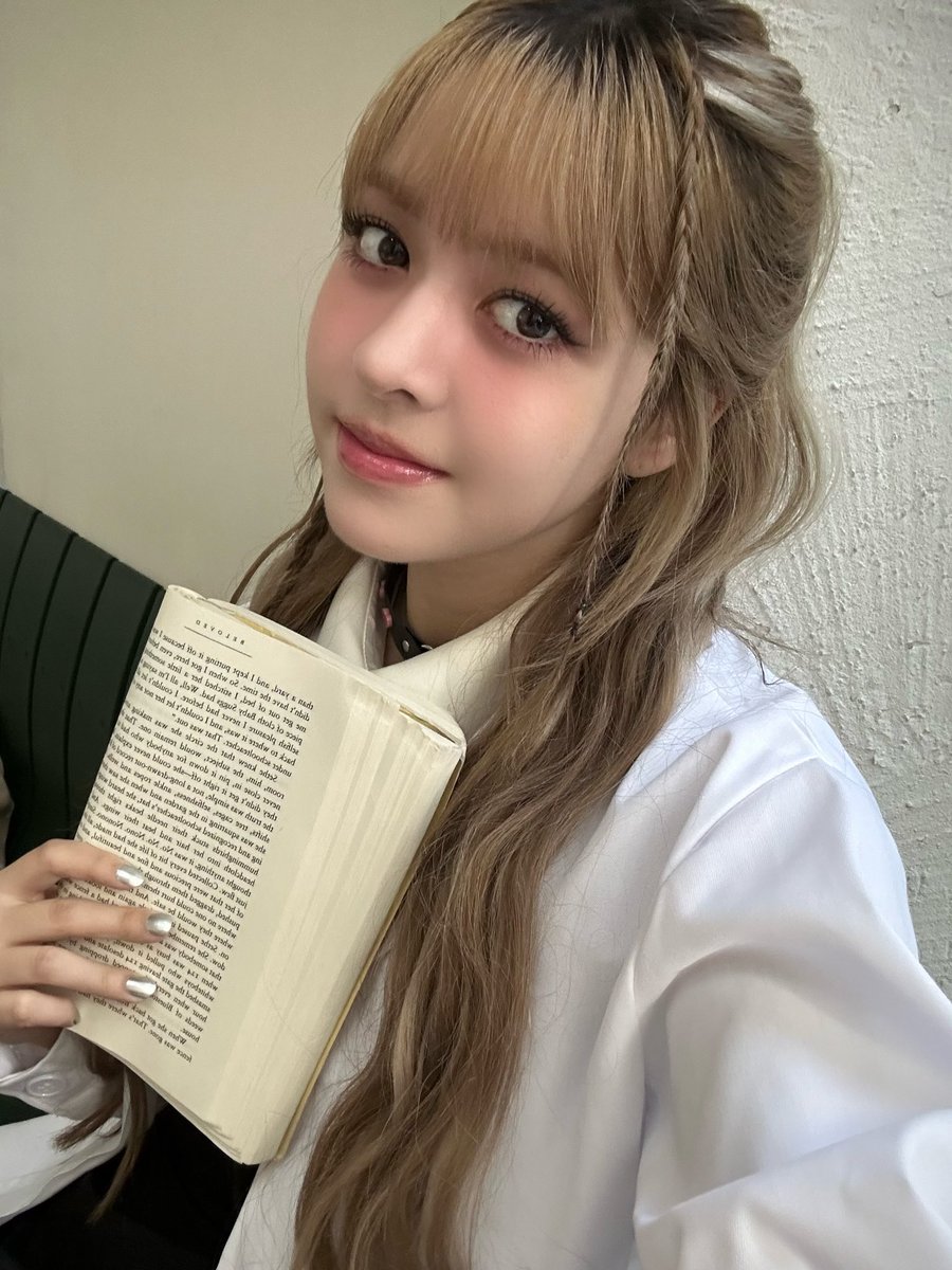 ryellely's tweet photo. 나 별별별 릴리 좋아했네…. https://t.co/4Cw3NQ3Pae
