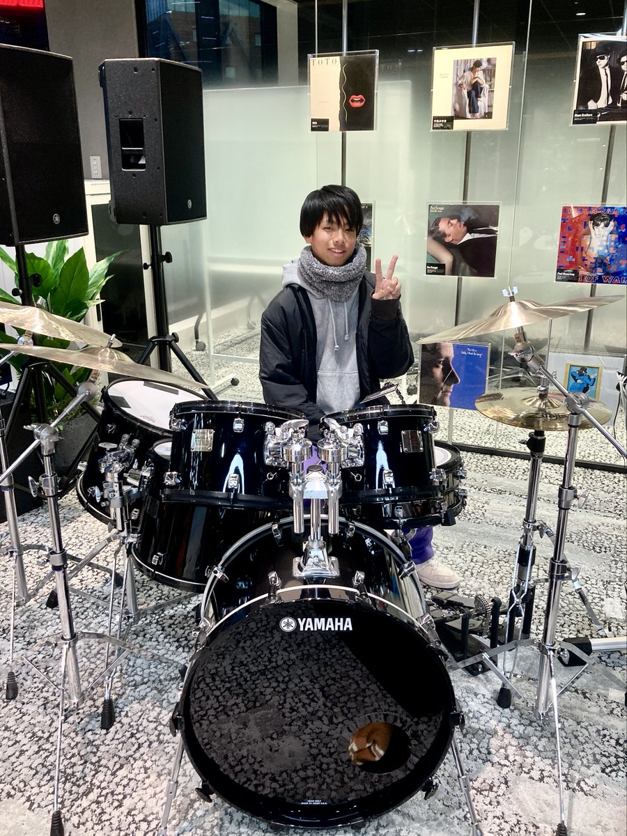 momo8407560011's tweet image. とある現場で #YamahaSoundCrossingShibuya  さんにお邪魔しました☺️
レジェンド・ドラマー実用機と🥁✨🙏
#stevegadd #drums