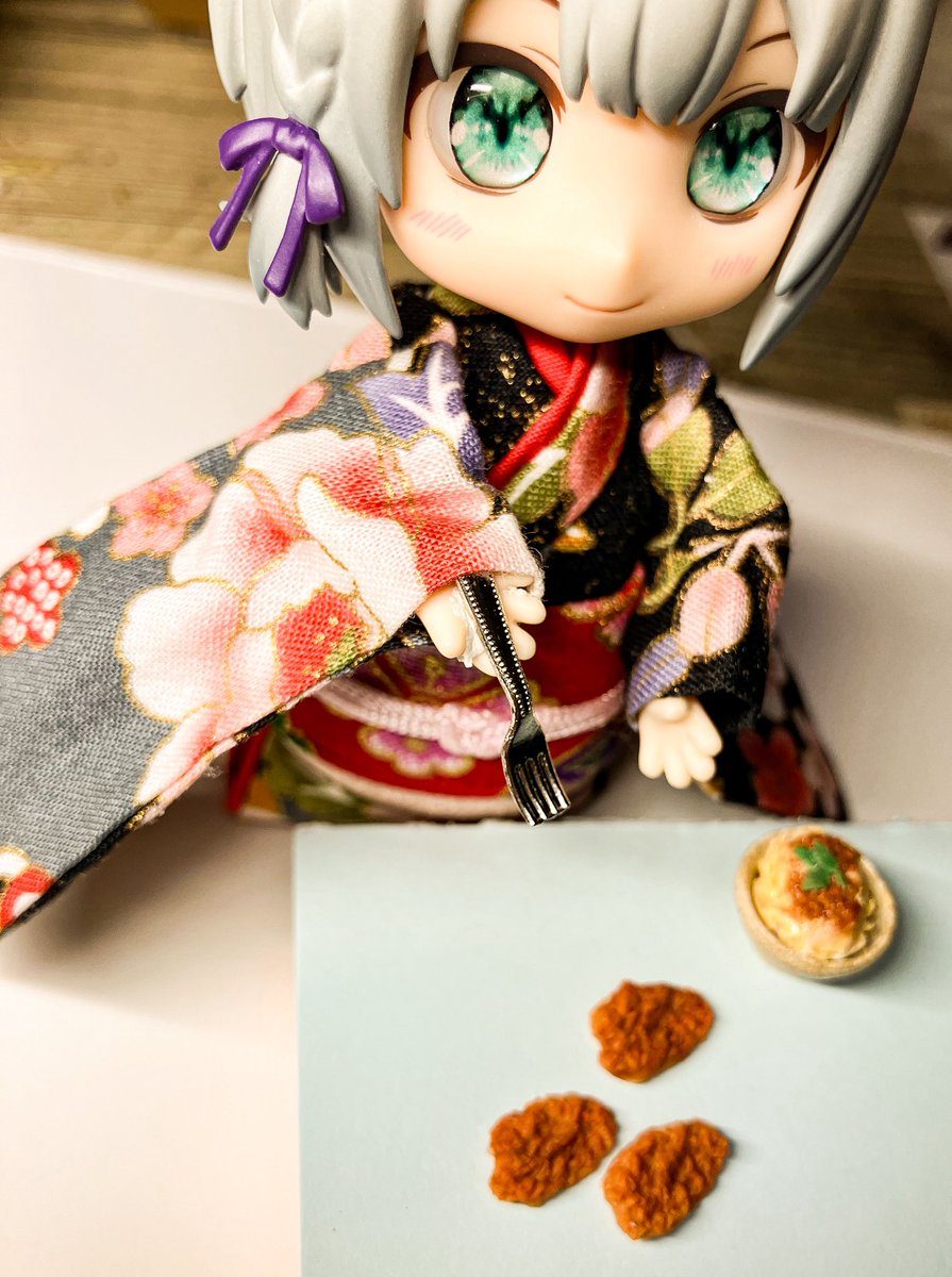 カツ、大きくなったね！

まだ食べちゃダメよ？？