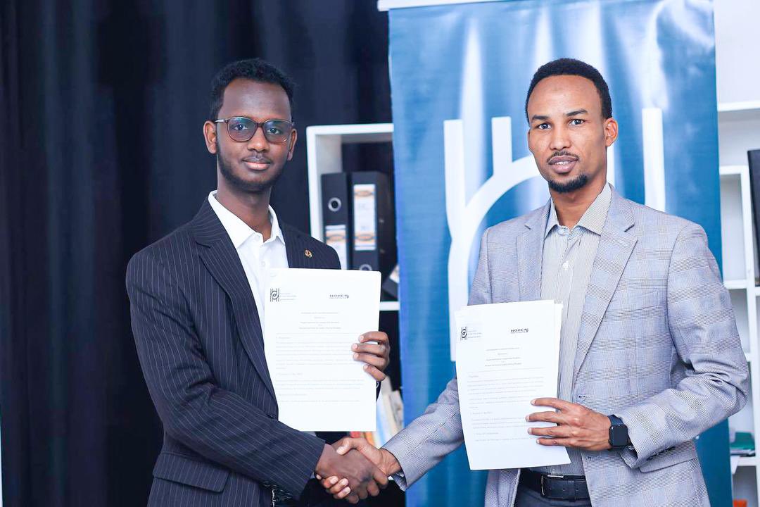 hiraadinst's tweet photo. Hiraad Institute is pleased to announce the signing of an MoU with Hope Institute for Leadership Studies (Nairobi, Kenya).

This partnership strengthens collaboration in research, public policy, leadership, and community engagement for inclusive, sustainable development. https://t.co/hZSfq384zg