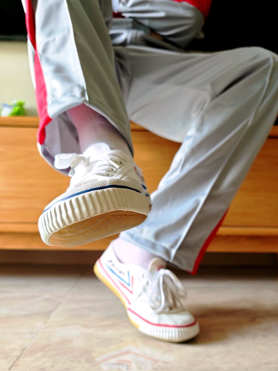 Roy Navi tweet media