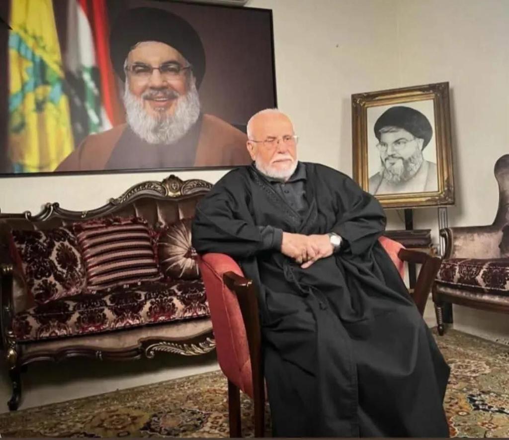 السيد عبدالكريم نصرالله يلتحق بولده الشهيد الأسمى السيد حسن نصرالله رضوان الله تعالى عليهما.. 

نعزي أولاده وجمهور حزب الله سائلين المولى عز وجل أن يكرم نزله ويحسن وفادته 

انا لله وانا اليه راجعون رحمه الله تغشاه واسكنه فسيح جناته ويلهم أهله وذويه الصبر والسلوان