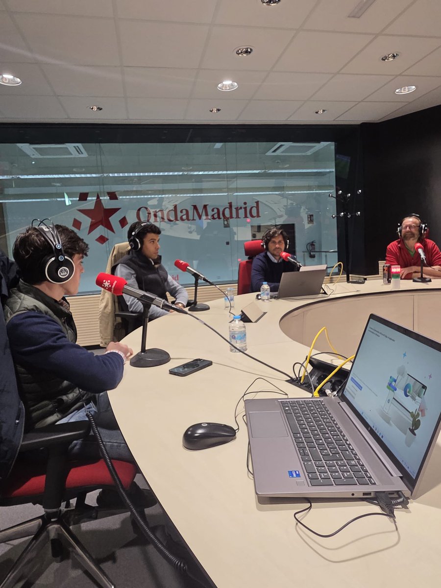 El Toril tweet media