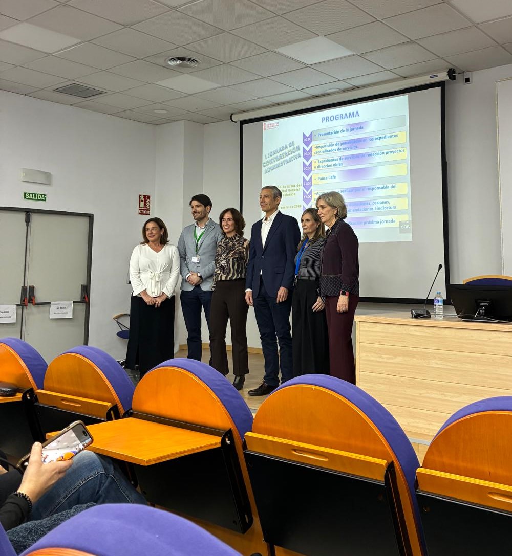 GVAdsarnau's tweet photo. 📘Profesionales de nuestro departamento participan en la primera jornada del Plan de Formación Interdepartamental en Contratación Pública Sanitaria, impulsado por la @GVAsanitat, para reforzar la seguridad jurídica y la eficiencia en la gestión. https://t.co/lrIIjzrmM4