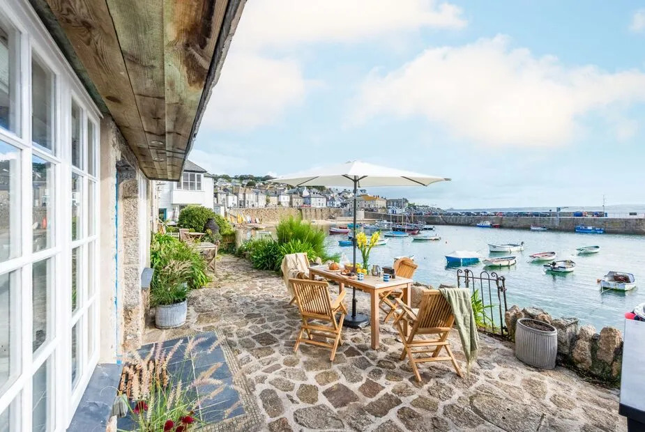 lmcottages's tweet image. Valentine’s plans don’t have to be made months ahead ❤️

Last-minute cottage breaks can still feel special.

lastminutecottages.co.uk
#valentinesbreak #lastminutecottages