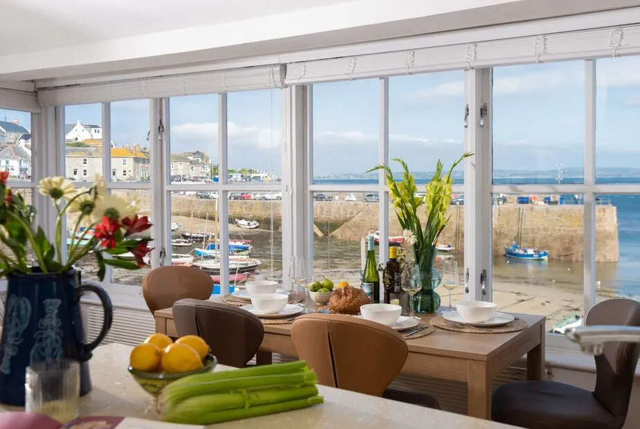 lmcottages's tweet image. Valentine’s plans don’t have to be made months ahead ❤️

Last-minute cottage breaks can still feel special.

lastminutecottages.co.uk
#valentinesbreak #lastminutecottages