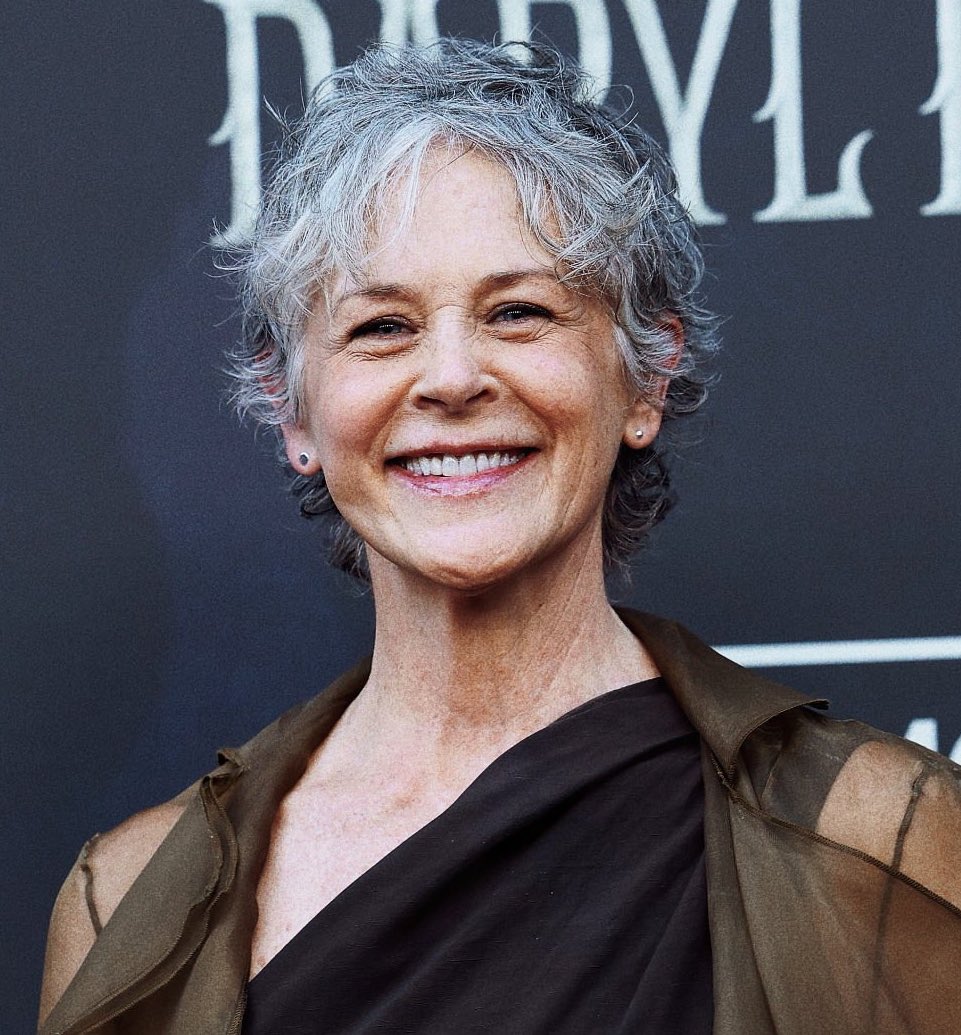 The way Melissa wore Carol’s earrings on the season 3 premiere night… such a quiet, beautiful way to honor Carol 🥹 Oh Melissa, what a gentle, beautiful heart you have 🤍 #TWD