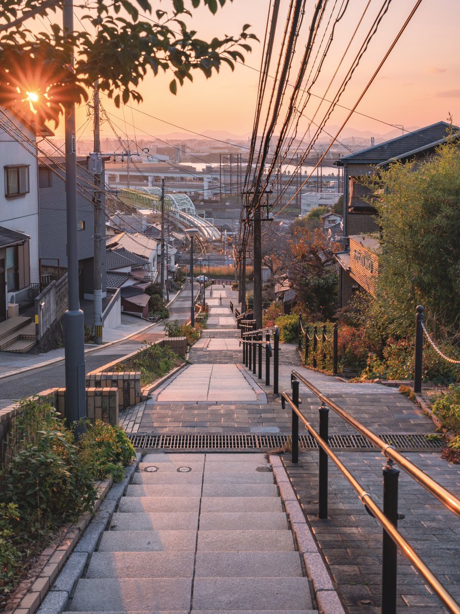 福岡の坂道風景がノスタルジック