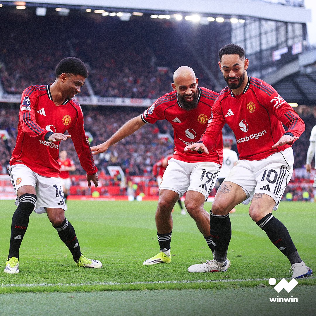 مانشستر يونايتد لم يخسر أبدًا مباراة في الدوري الإنجليزي الممتاز على ملعب أولد ترافورد عندما يتقدّم في الشوط الأول. 330 مباراة. 304 انتصارات. 26 تعادلاً. 0 هزائم 