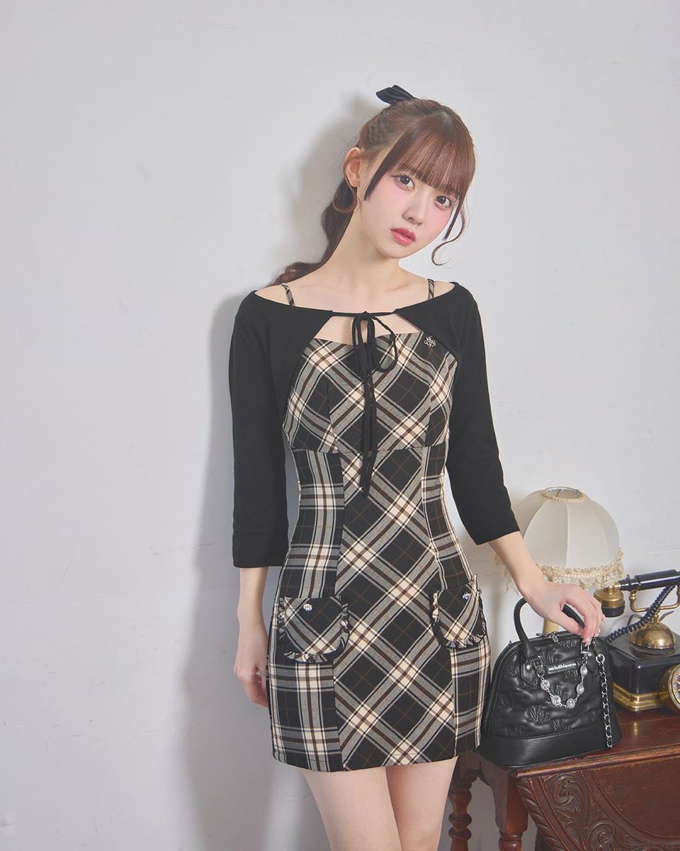 𝐂𝐨𝐦𝐢𝐧𝐠 𝐮𝐩 𝐧𝐞𝐱𝐭…❤︎ 】 ⠀ 明日2/3(火)12:00~発売