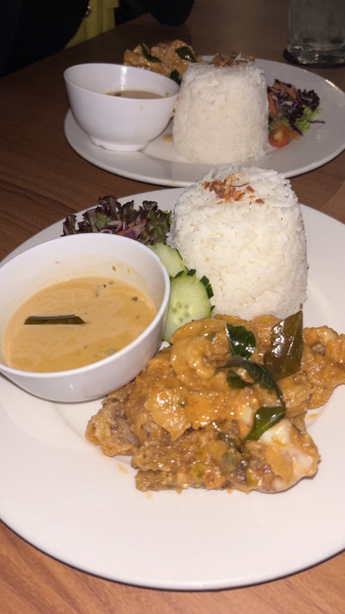 Ephi Rosa tweet media