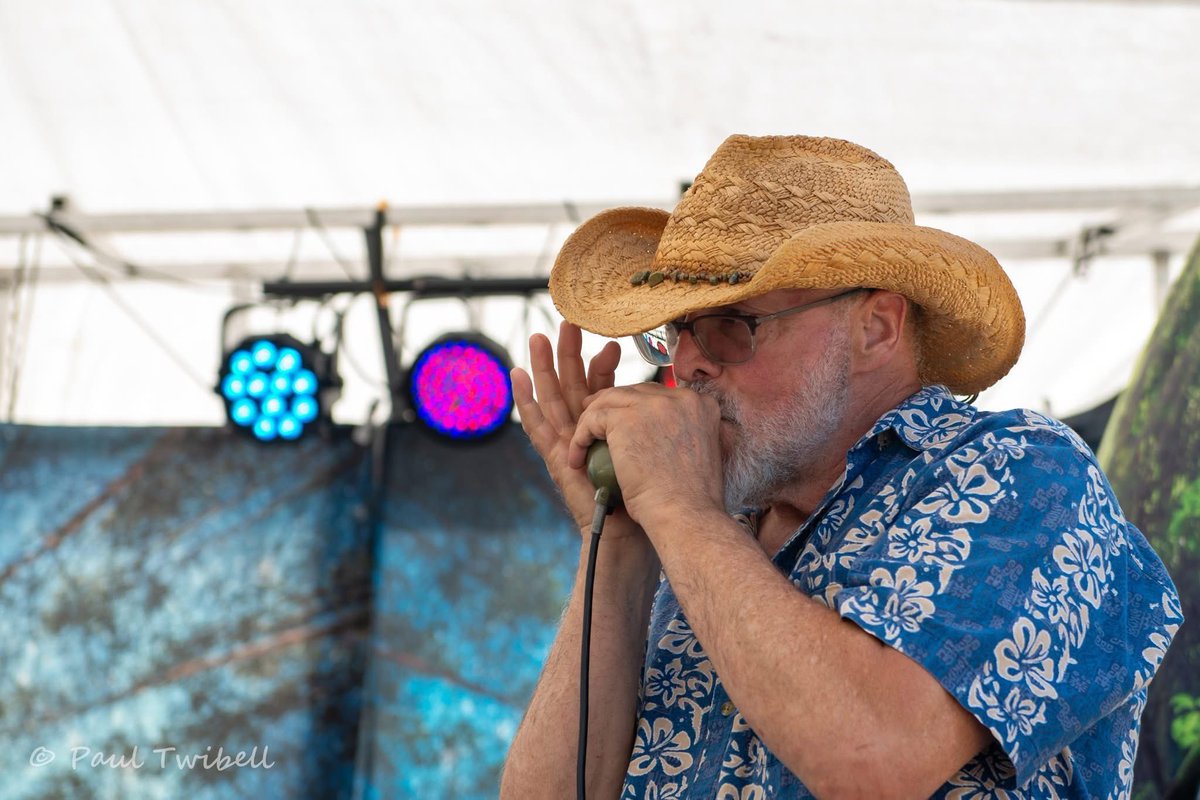 Burdman (@olydj_mike) on Twitter photo 