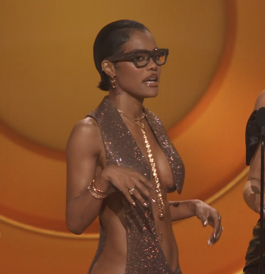 와..테야나 테일러 진짜 “지린다”라는 감정을 느낌 아니 그냥 인외같음 셰이프오브워터 걍