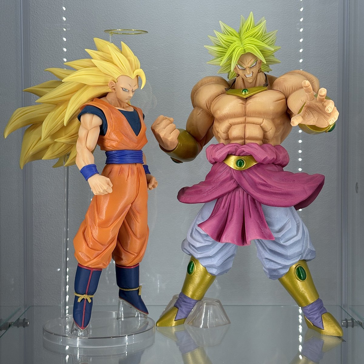 キングクラスターと並んで迫力で引けを取らん悟空のフィギュアが、まさか一番くじで今の時代に出るなんて想像もしてなかったな…
悟空3好きな人ほど今回のA賞は実物見たらときの興奮ヤバいです🔥