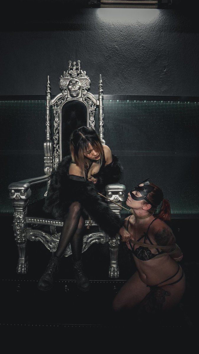 SerialTier's tweet image. With anonymous at Kinky Club Greding