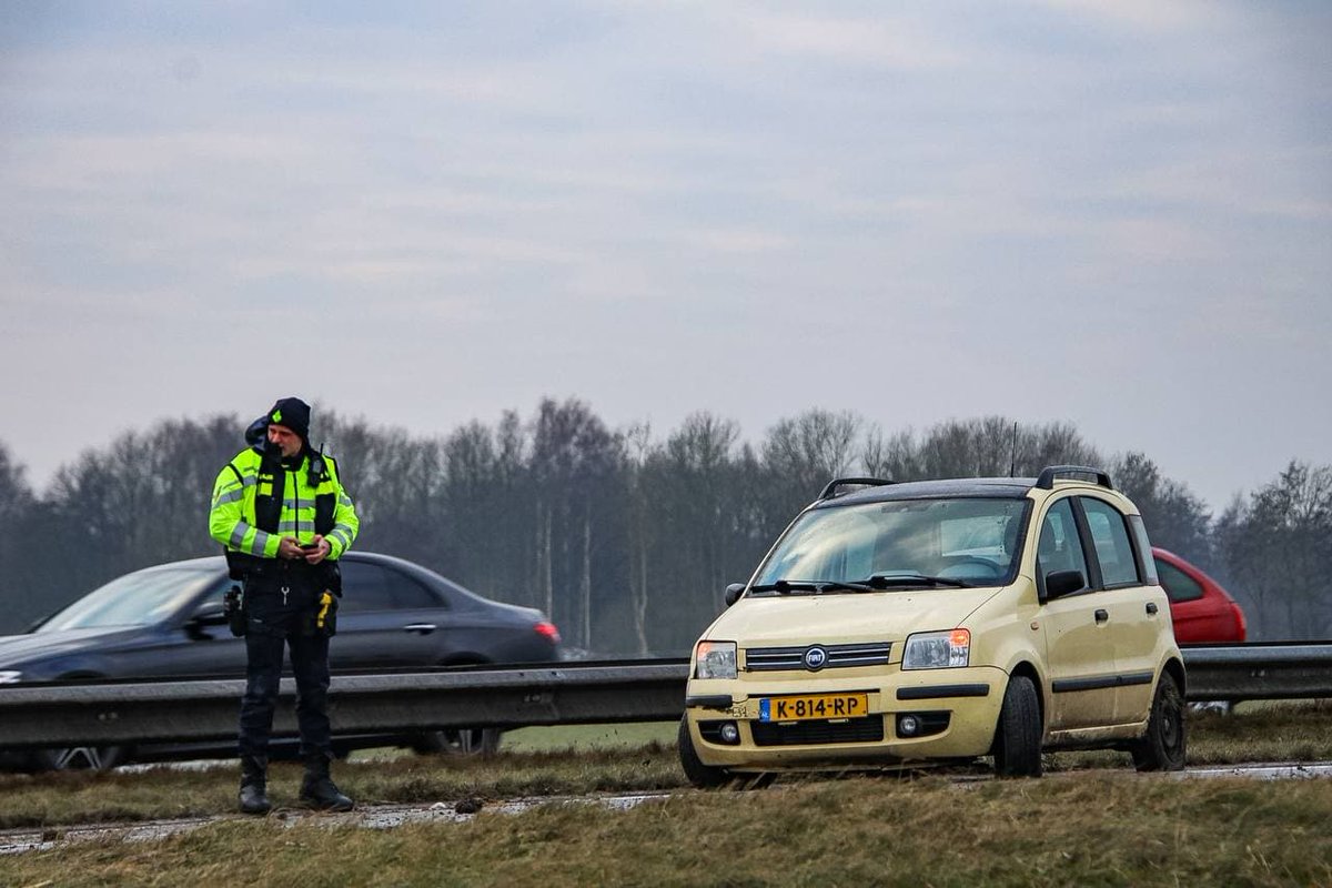 Ongeval door ijzel op A7 bij Lettelbert