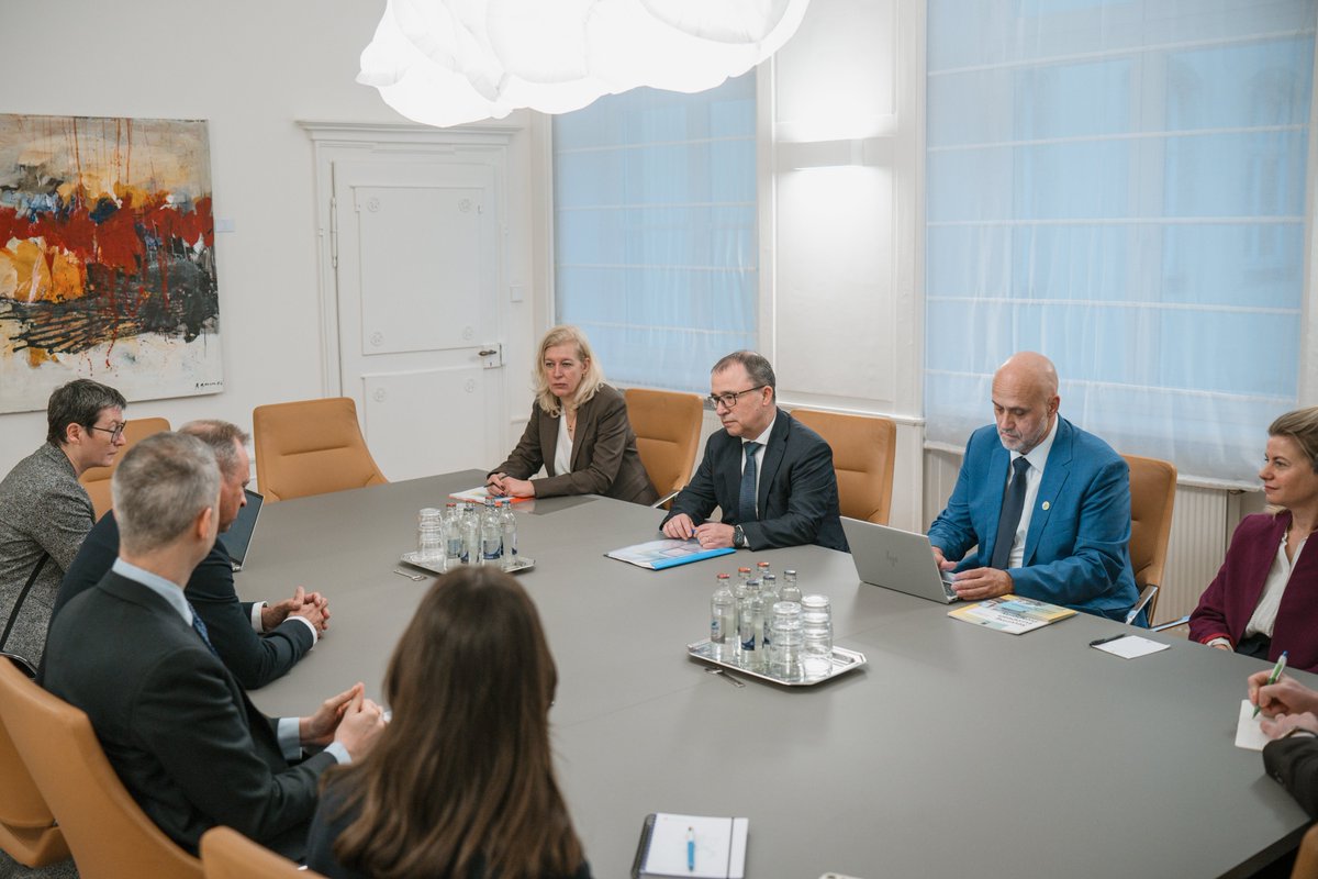 Gilles Roth tweet media