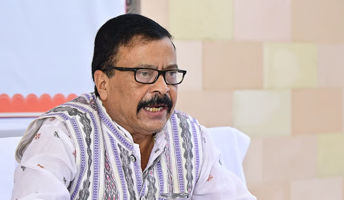 otvkhabar's tweet photo. #ପ୍ରତି_ପଞ୍ଚାୟତରେ_ହେବ_RI_ଅଫିସ୍
-ସମ୍ବଲପୁର: ପ୍ରତି ପଞ୍ଚାୟତରେ ହେବ ରାଜସ୍ବ ନୀରିକ୍ଷକ ଅଫିସ୍
-ସୂଚନା ଦେଲେ ରାଜସ୍ବ ମନ୍ତ୍ରୀ ସୁରେଶ ପୂଜାରୀ
-‘ପ୍ରଥମ ପର୍ଯ୍ୟାୟରେ ୨ ଟି ପଞ୍ଚାୟତକୁ ନେଇ ଗୋଟିଏ RI ଅଫିସ୍ ଖୋଲିବ’
#Sambalpur #RevenueInspector #Panchayat #SureshPujari #OdishaRevenue #RIoffice #OdishaGovt #OTV
