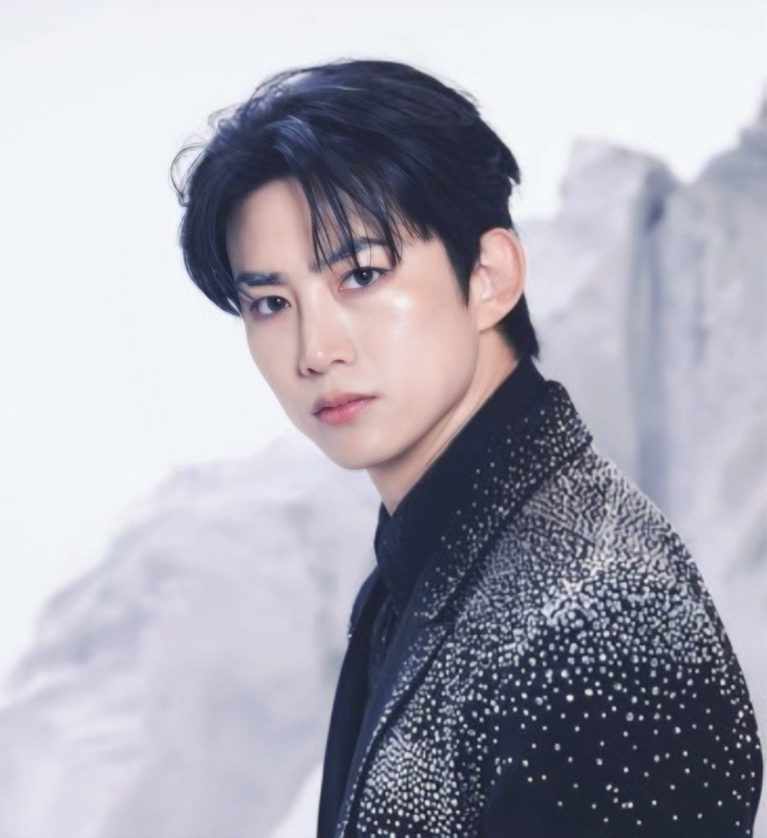 아이돌 화장 낯설다 ㅋㅋㅋ
택연이 눈 완전 커보임 ㅋㅋ

#옥택연 #TAECYEON #택연 
#テギョン #oktaecyeon #2PM
#2PM_THE_RETURN
#THE_RETURN_TokyoDome