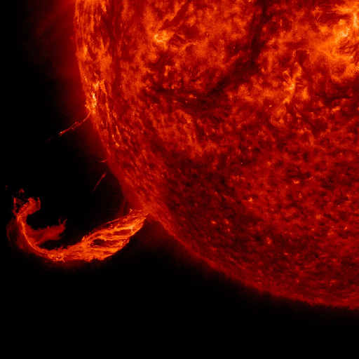 KnowledgeZoneIn's tweet image. #PhotoOfTheDay: A Brief #Outburst

The Sun blew out a coronal mass ejection along with part of a solar filament.

The NASA-ESA Solar and Heliospheric Observatory (SOHO) spacecraft captured this extreme ultraviolet wavelength image of the Sun.

nasa.gov/image-article/…